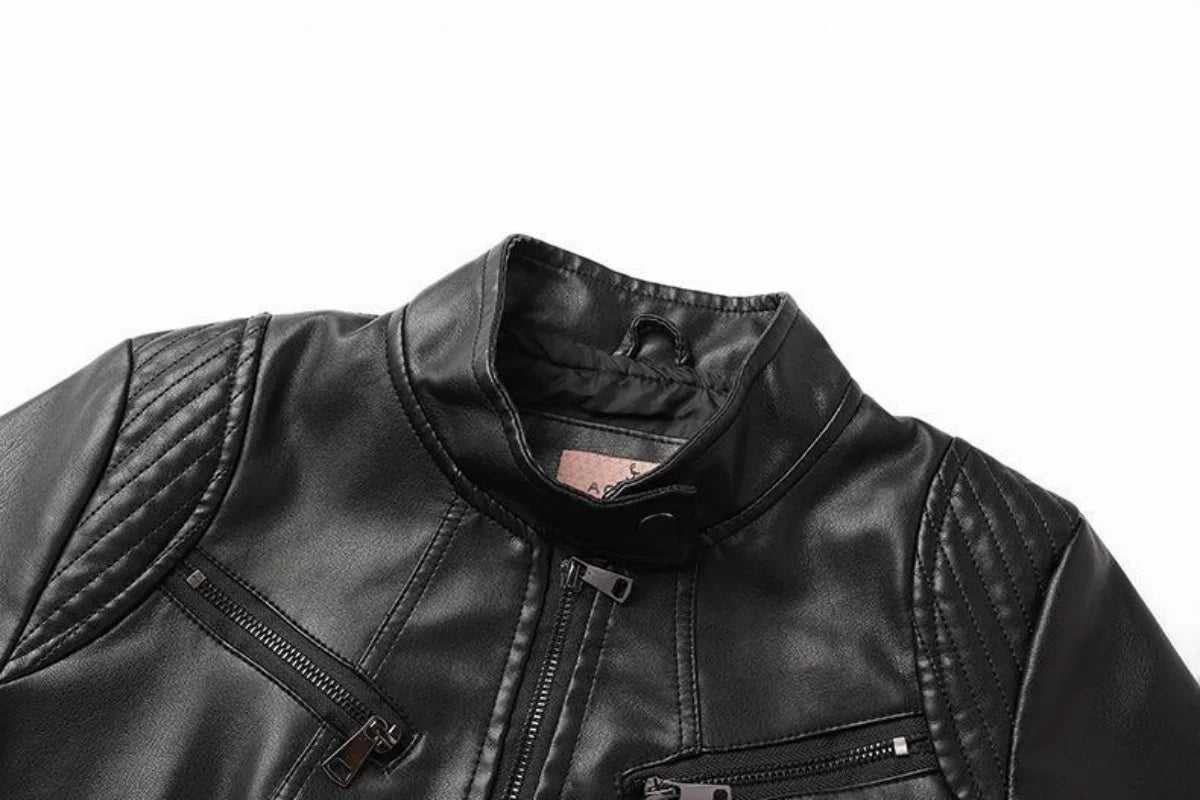 Jaqueta Feminina Slim Black Luxe com Gola Alta Estilo Motociclista - (Promoção de Inverno 2025)
