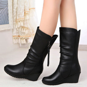 Bota de Couro Cano Médio - Jullie - (Promoção de Inverno 2025)