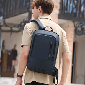 Mochila Executiva Compacta para Notebook 17" Casualle