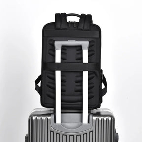 Mochila Executiva de Couro com USB | Allegante Leather