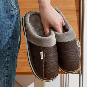 Pantufa de Couro com Forro em Algodão