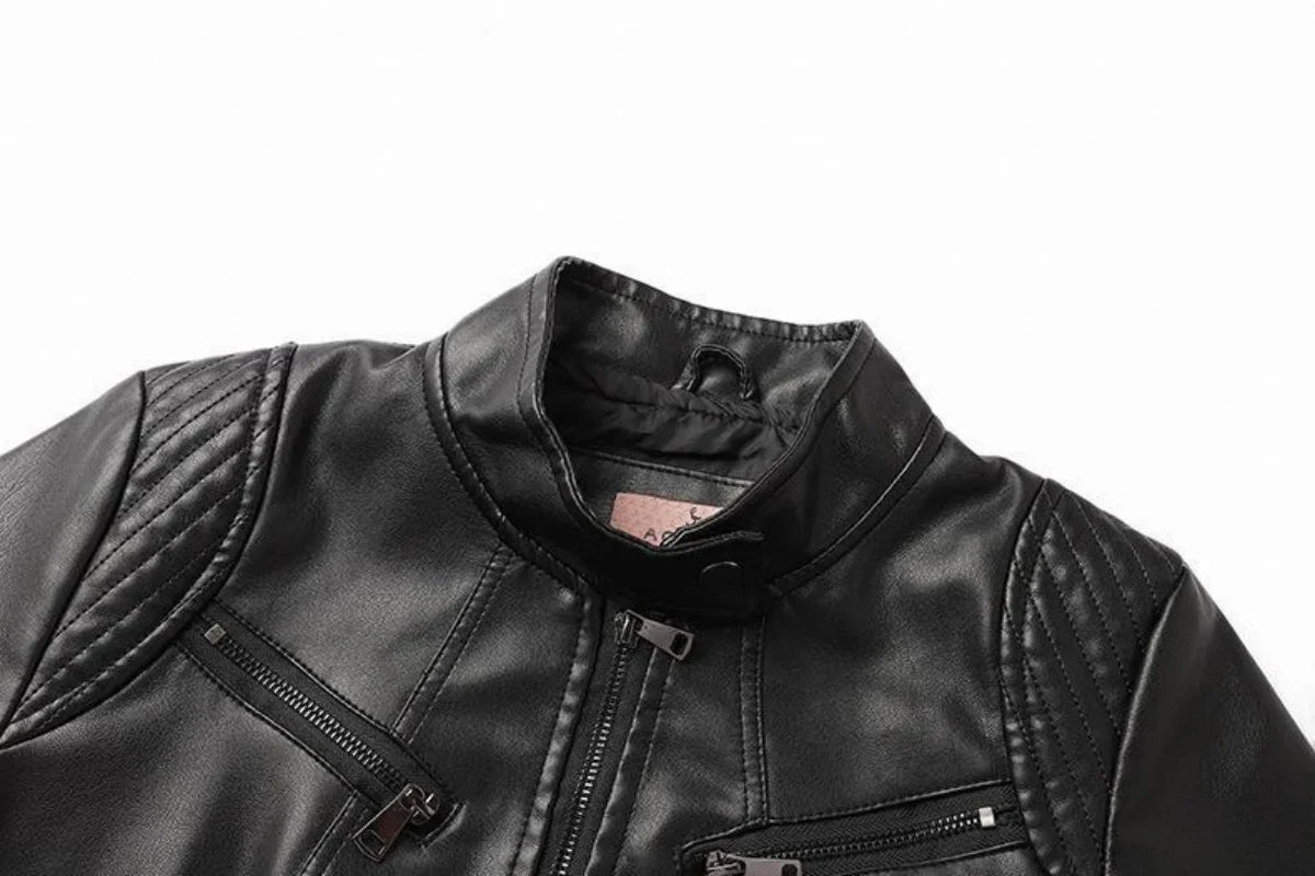 Jaqueta Feminina Slim Black Luxe com Gola Alta Estilo Motociclista - (Promoção de Inverno 2025)