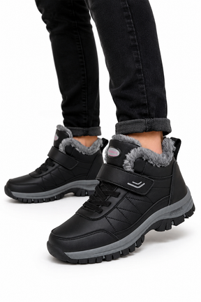 Bota Unissex Para Inverno Impermeável com Forro Peludo