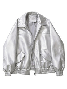 Casaco Feminino Curto em Faux Leather com Toque Vintage