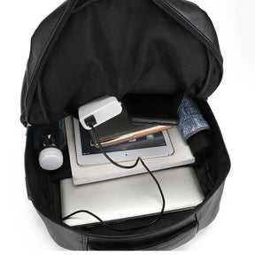 Mochila Executiva de Couro com USB | Business