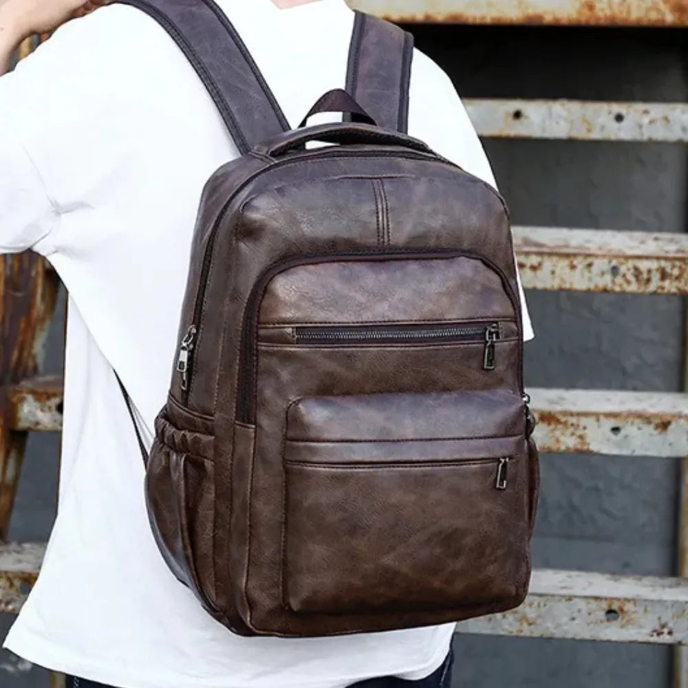 Mochila Executiva de Couro com USB | Business